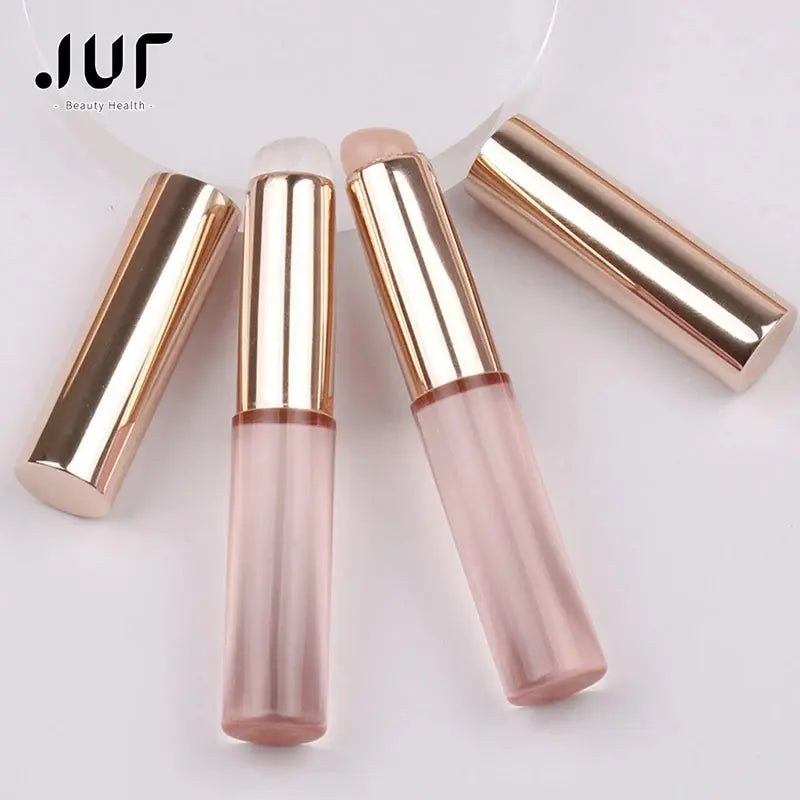 Angled Concealer Makeup Brush Tool Portable - BeautiMass