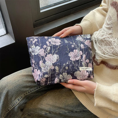 Vintage Relief Flower High-quality Makeup Bag for Women - BeautiMass