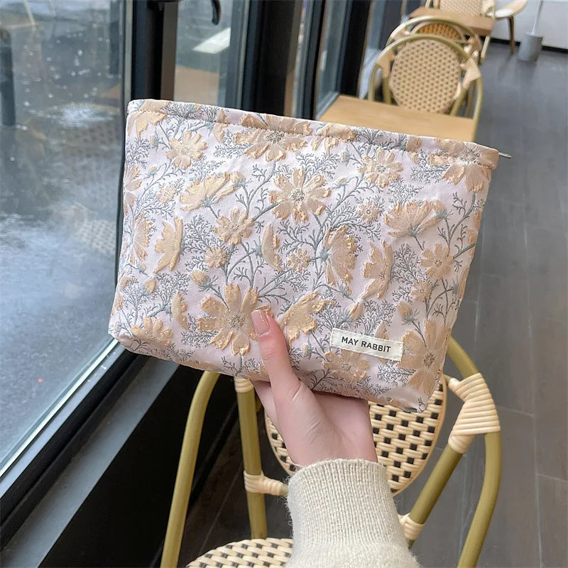 Vintage Relief Flower High-quality Makeup Bag for Women - BeautiMass