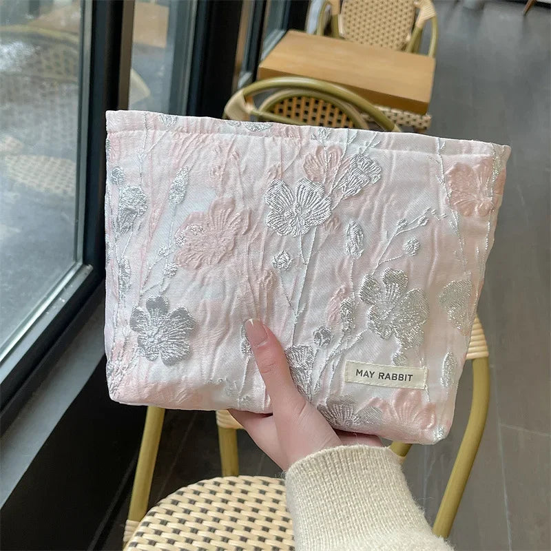 Vintage Relief Flower High-quality Makeup Bag for Women - BeautiMass